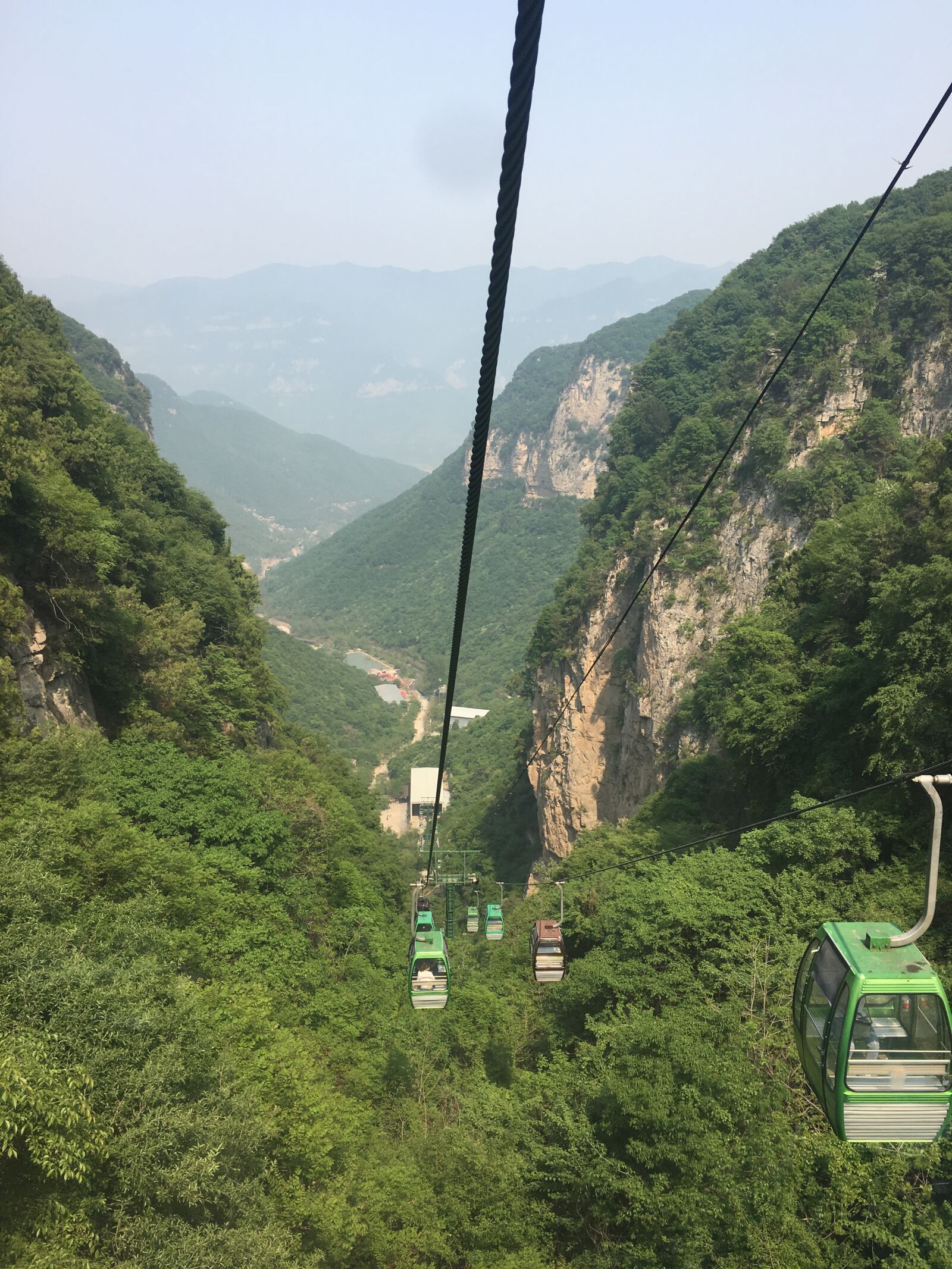 Apple iPhone 6s sample photo. Mountains, cable car, canyon photography