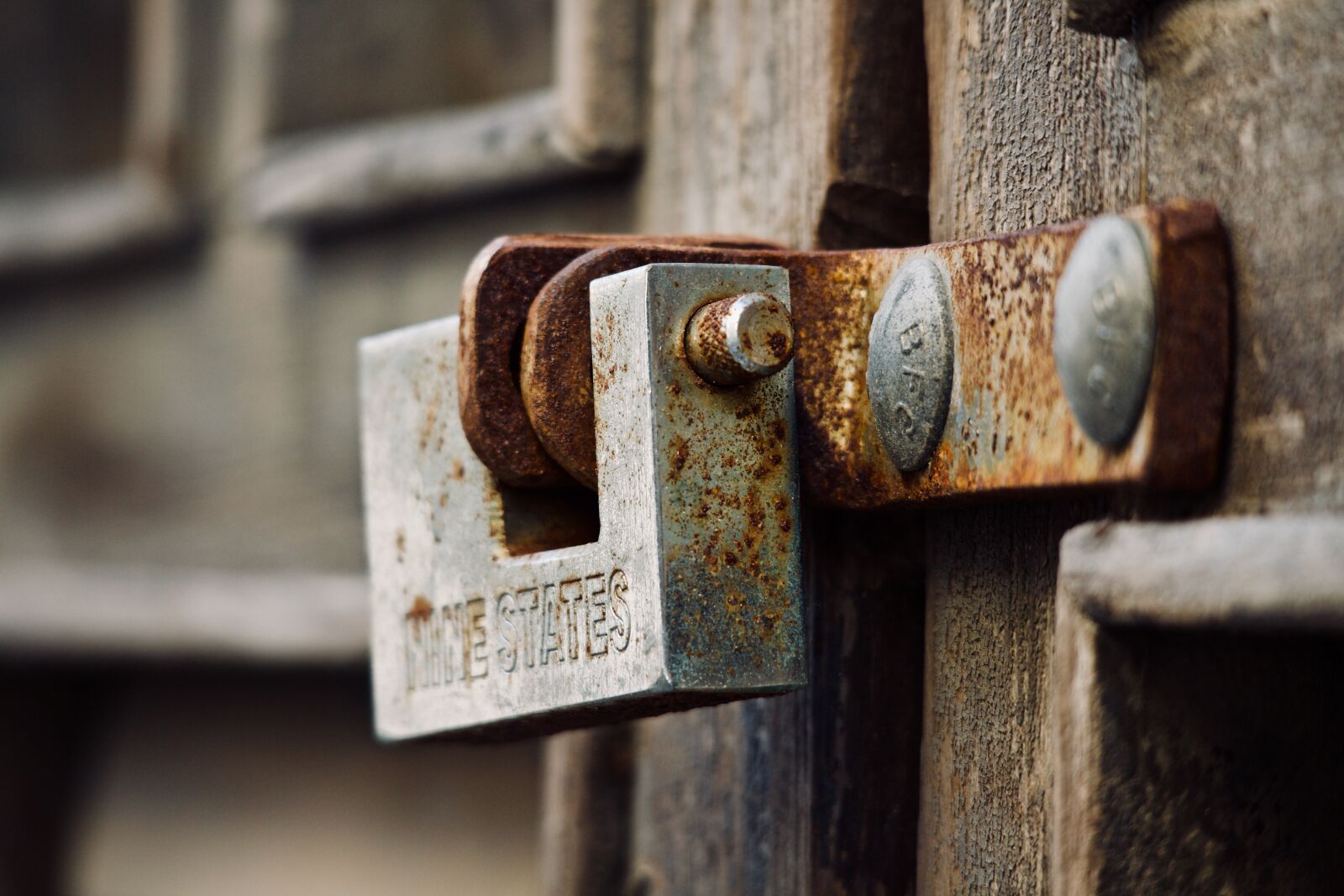 Canon EOS M sample photo. Padlock, rust, closed photography