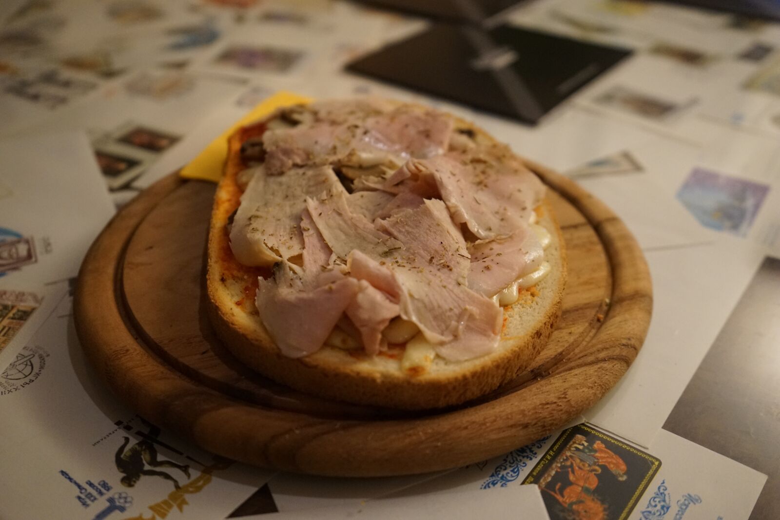 Sony a7 + Sony FE 28-70mm F3.5-5.6 OSS sample photo. Bruschetta, porchetta, aperitif photography