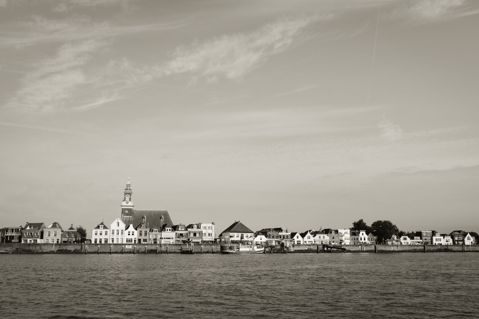 Fujifilm X100T sample photo. River photography