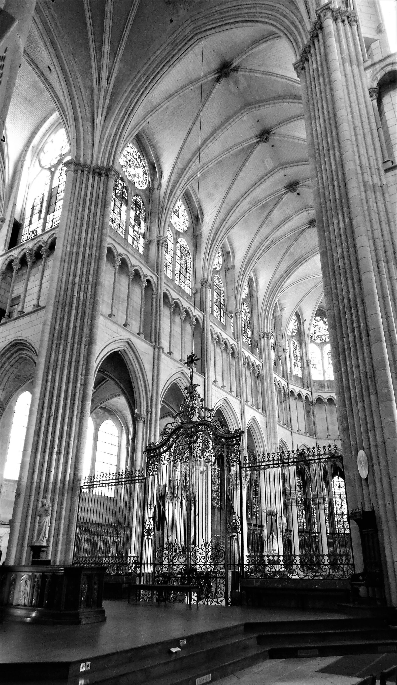 Panasonic DMC-FZ72 sample photo. Monument, cathedral of saint-etienne photography
