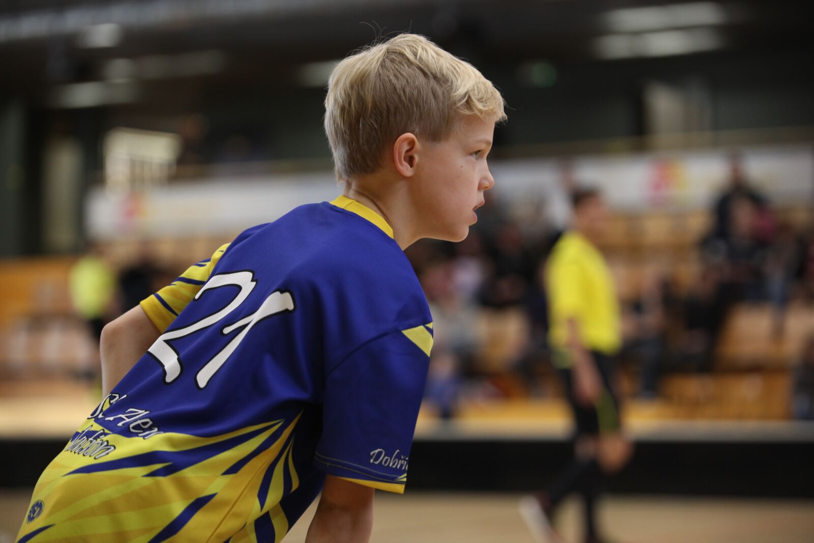 Canon EOS 5D Mark II sample photo. Floorball, sport, athlete photography