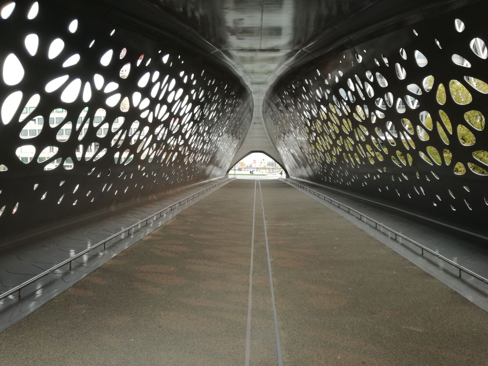 HUAWEI P9 LITE sample photo. Parkbrug, parkbridge, ap college photography