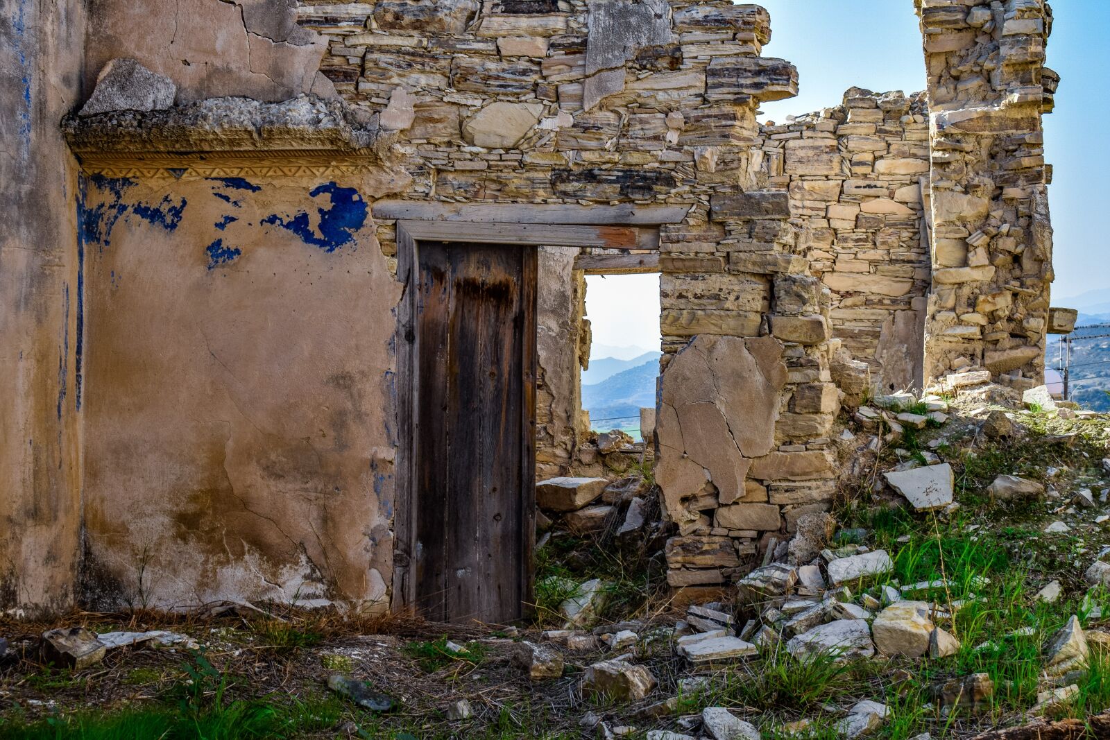 Nikon D3300 sample photo. Ruins, house, damaged photography