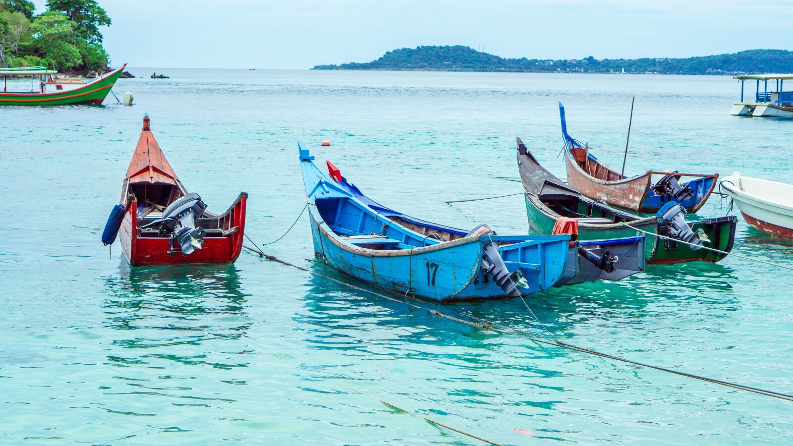 E 50mm F1.8 OSS sample photo. Boat, sail, sea photography