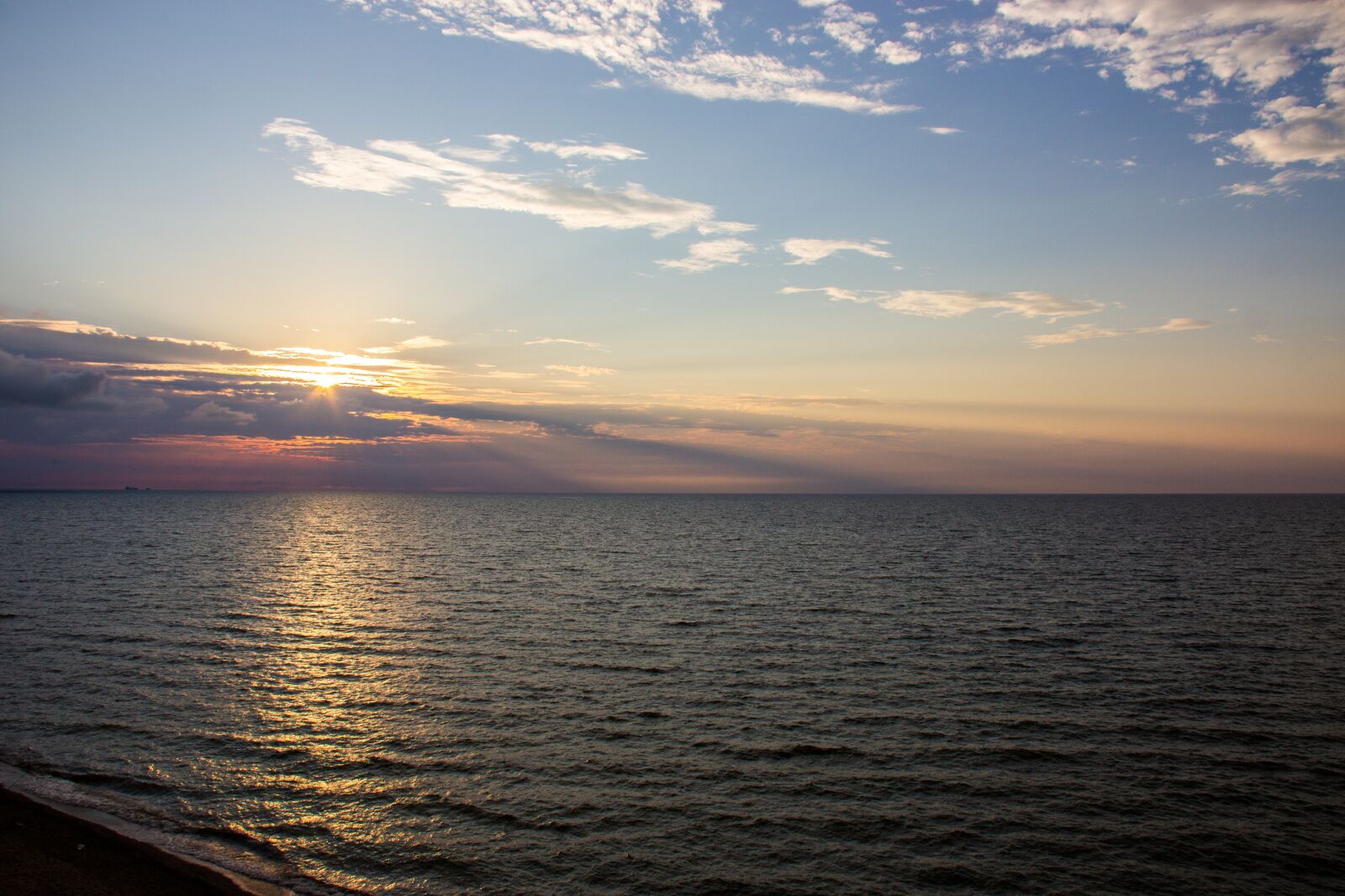 Canon EOS 600D (Rebel EOS T3i / EOS Kiss X5) sample photo. Sea, beach, summer photography