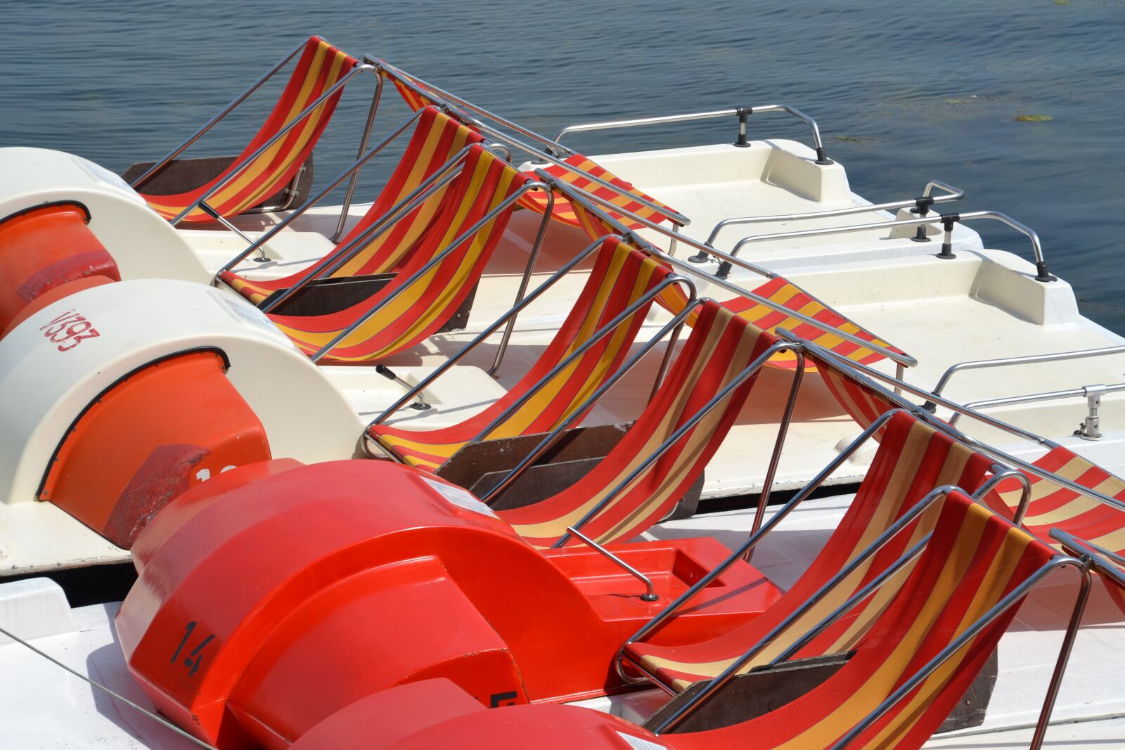 Nikon D3100 sample photo. Pedal boats, drive pedal photography