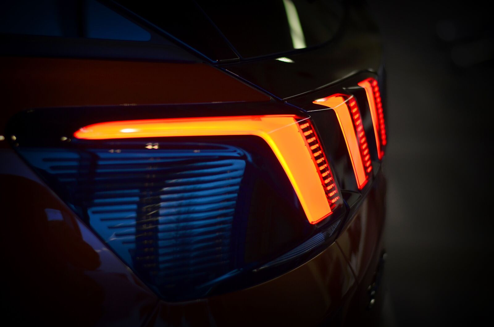 Nikon D5100 sample photo. Auto, rear light, peugeot photography