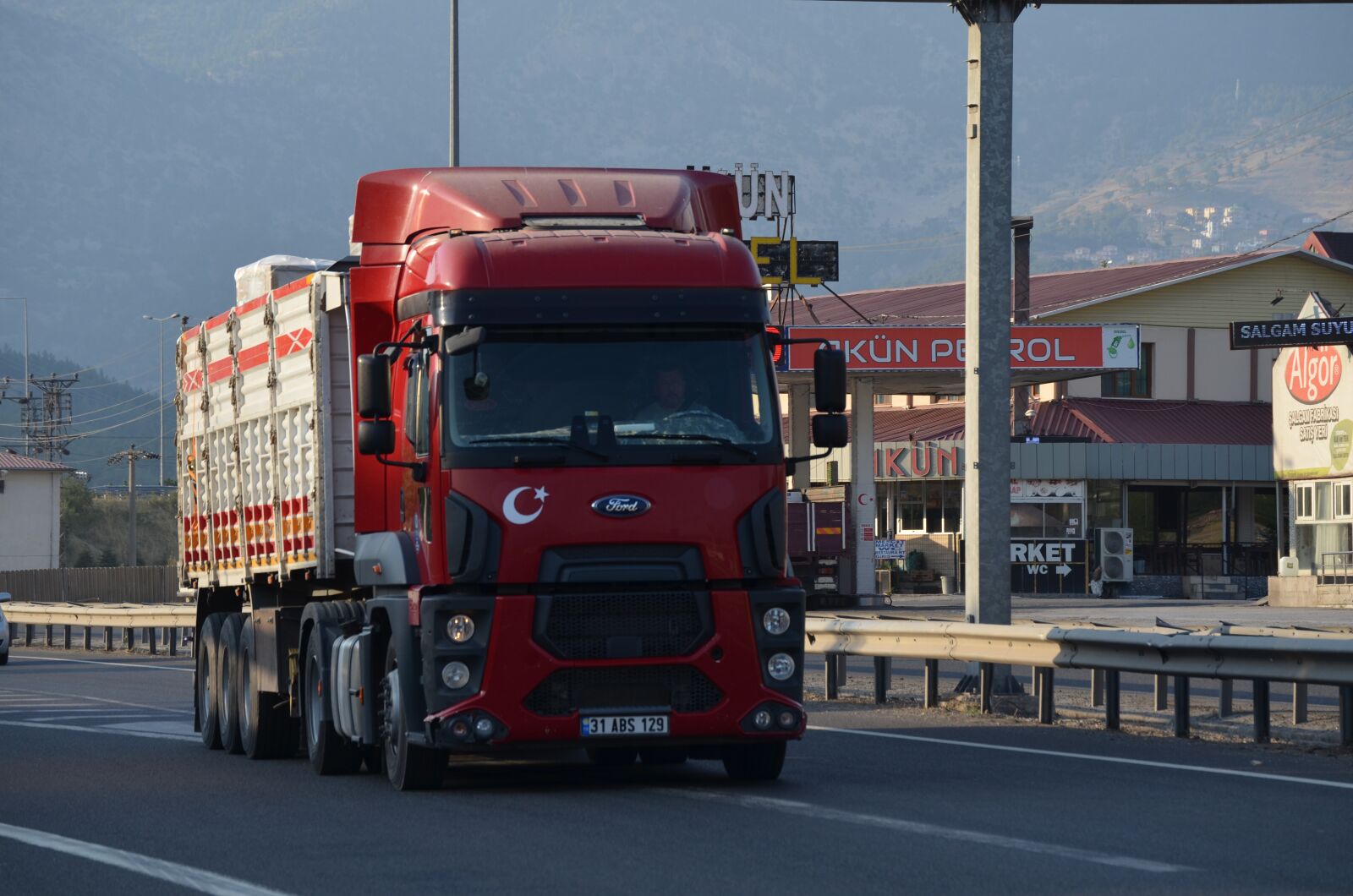 Nikon D5100 sample photo. Trucks, truck, bus photography