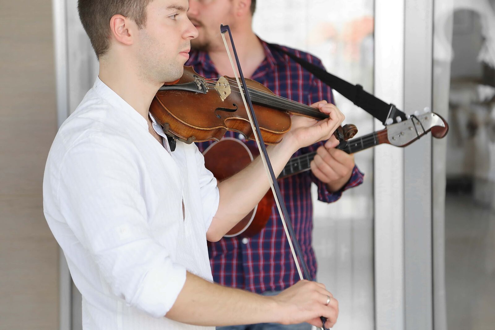 Canon EF 24-105mm F4L IS USM sample photo. Violin, musician, music, guitar photography
