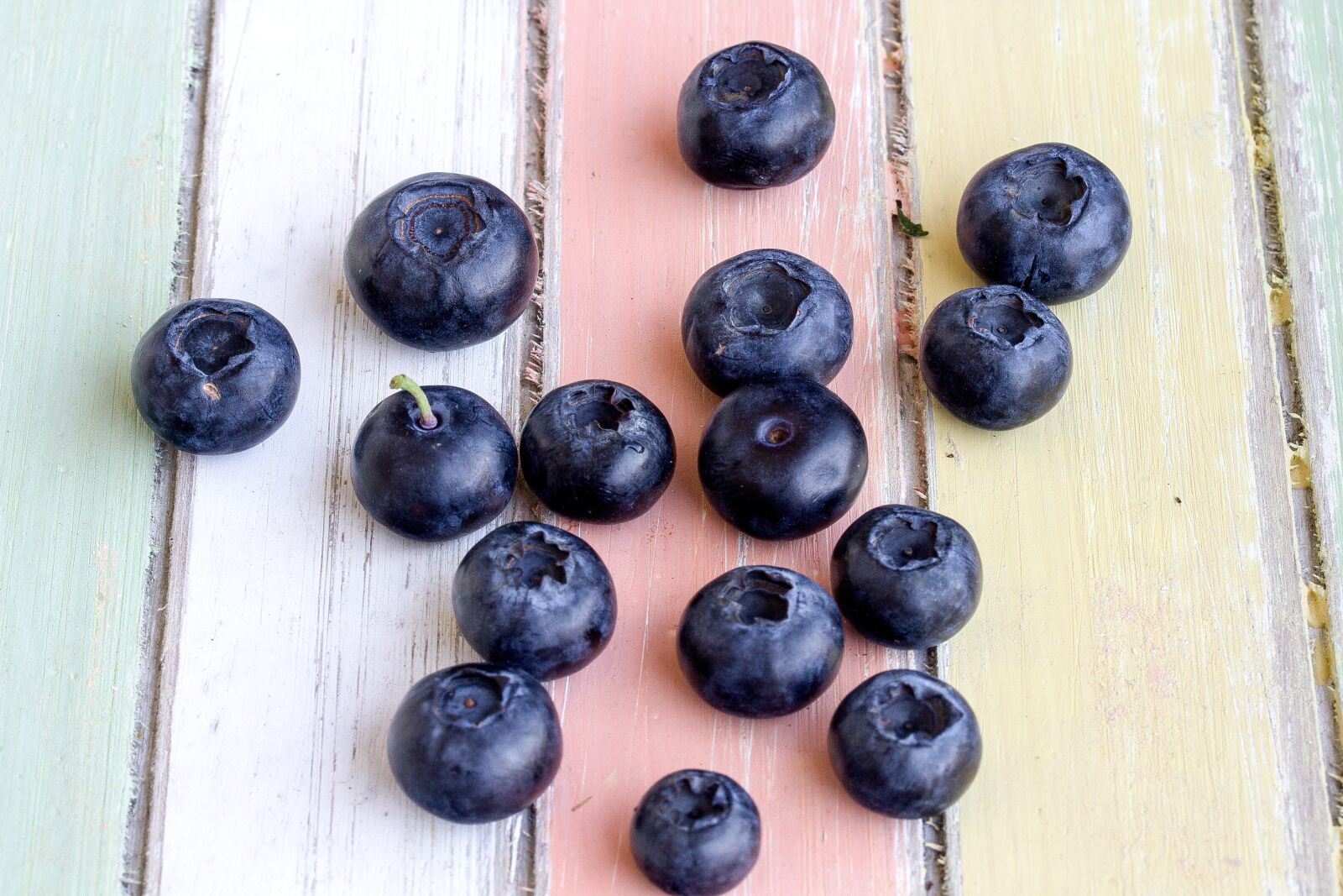 Canon EF-S 60mm F2.8 Macro USM sample photo. Fruit, nature, food photography