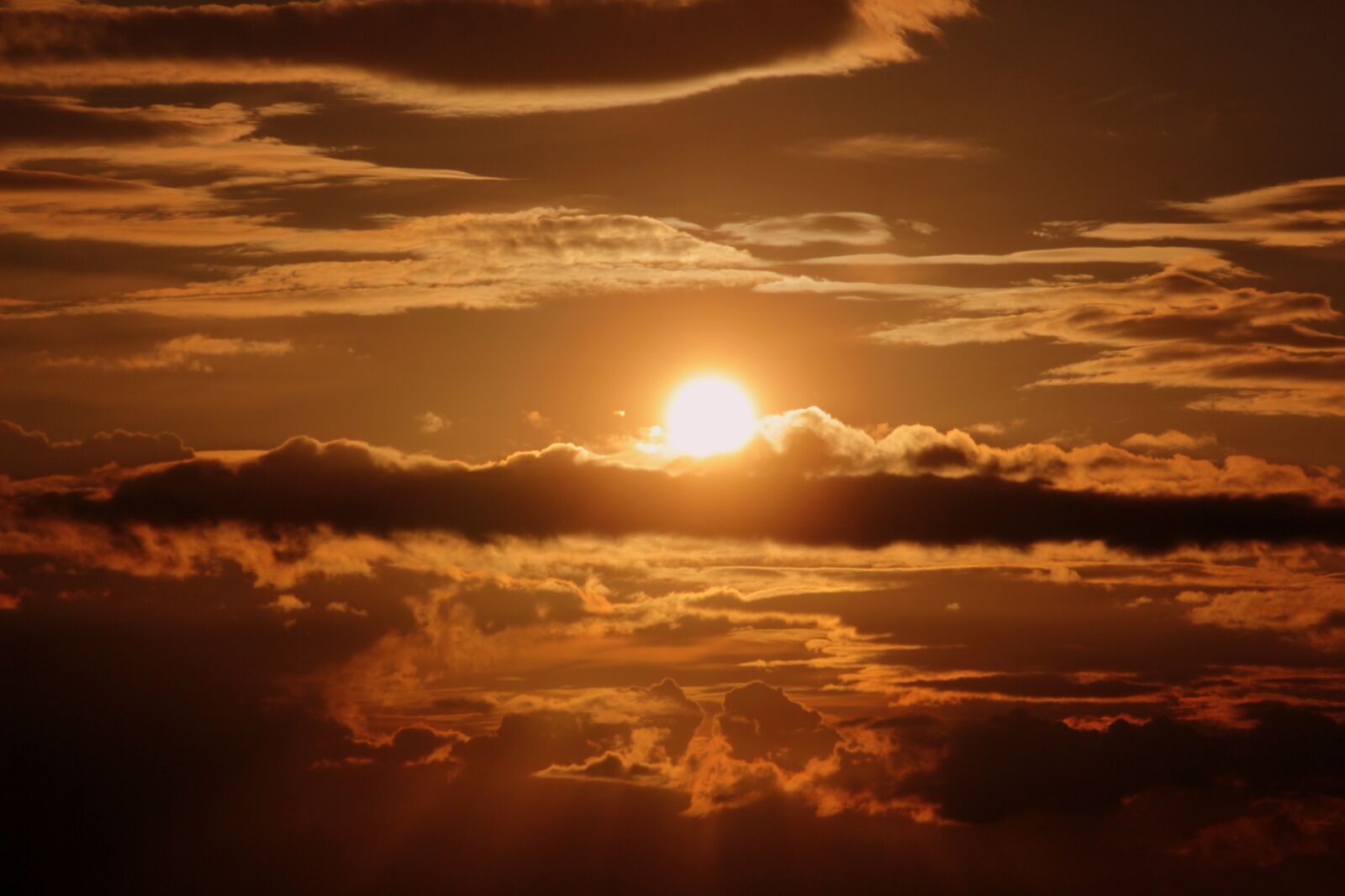 Canon EOS 650D (EOS Rebel T4i / EOS Kiss X6i) sample photo. Sunset, sun, sunbeam photography