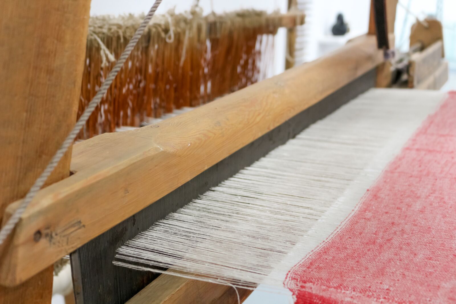 Canon EOS 100D (EOS Rebel SL1 / EOS Kiss X7) sample photo. Weaving, machine, matter photography