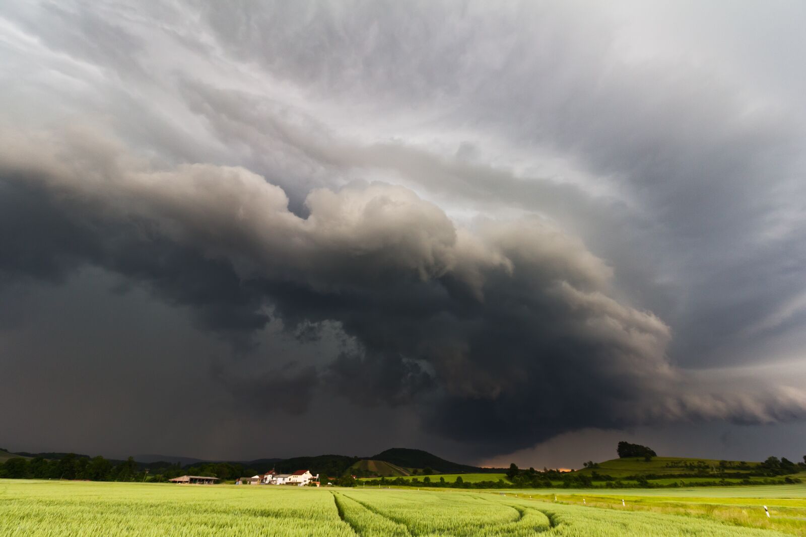 Canon EOS 60D sample photo. Thunderstorm, storm, shelf cloud photography