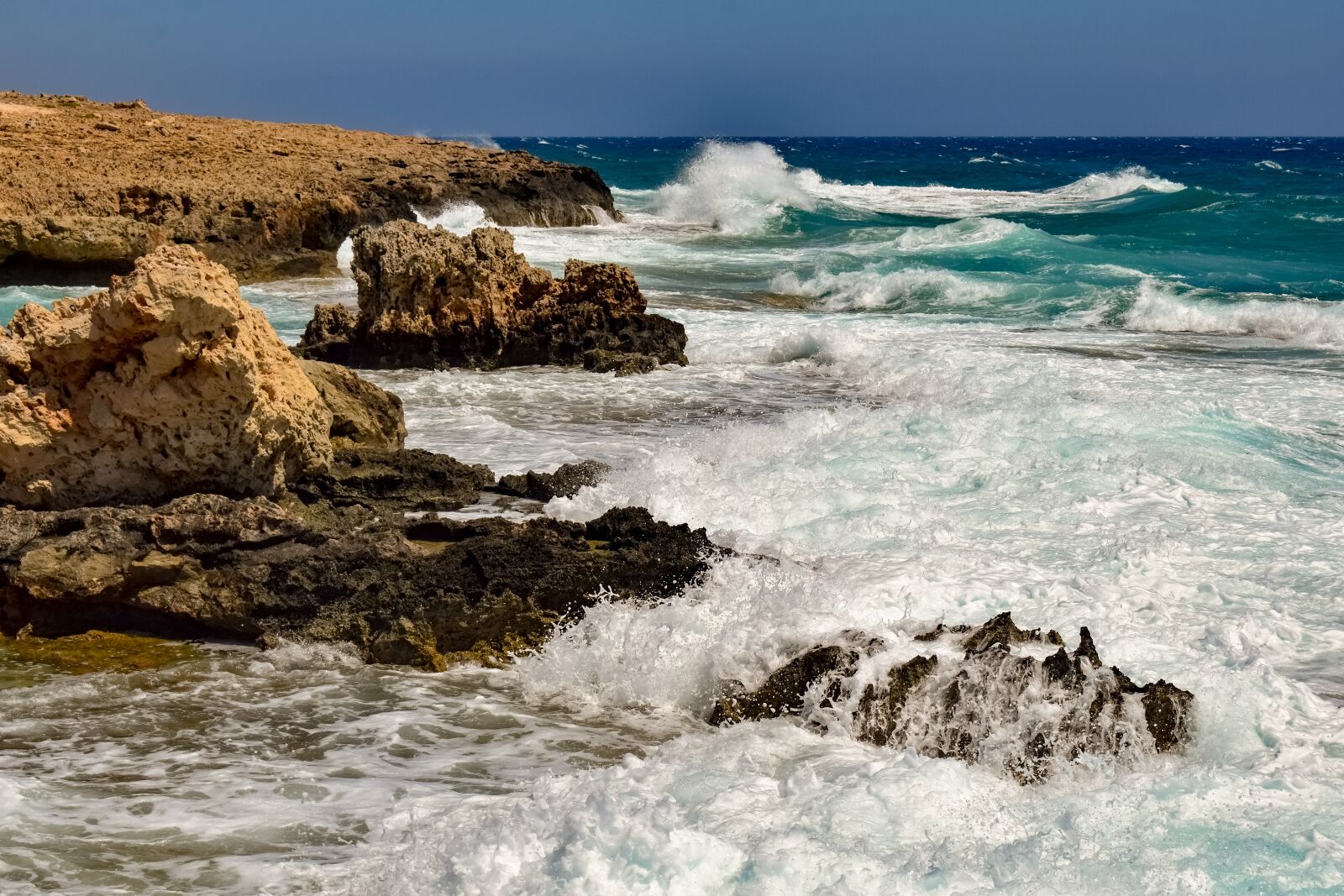 Nikon D3300 sample photo. Rocky coast, waves, smashing photography