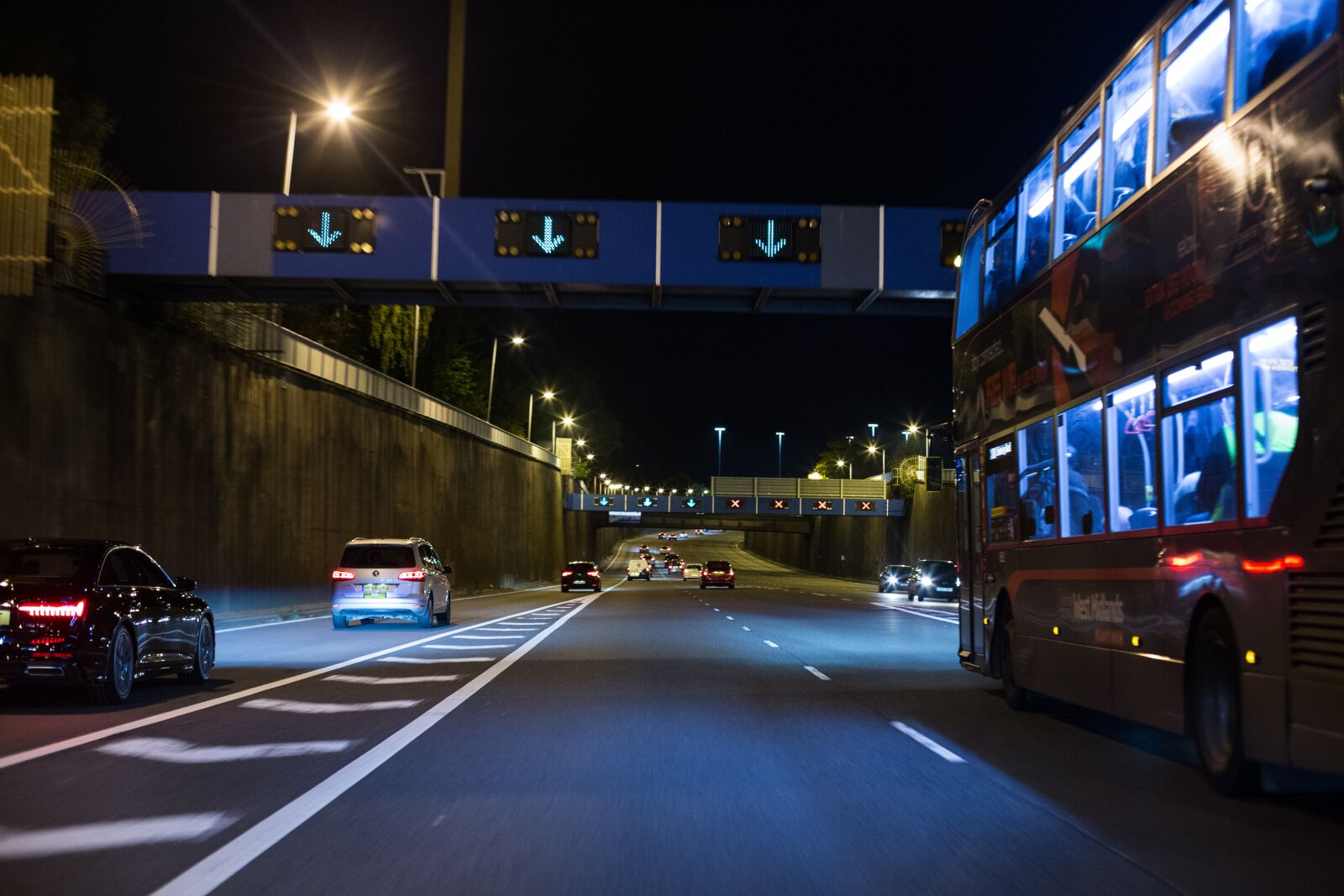 Canon EOS 6D sample photo. Roads, transport, night photography
