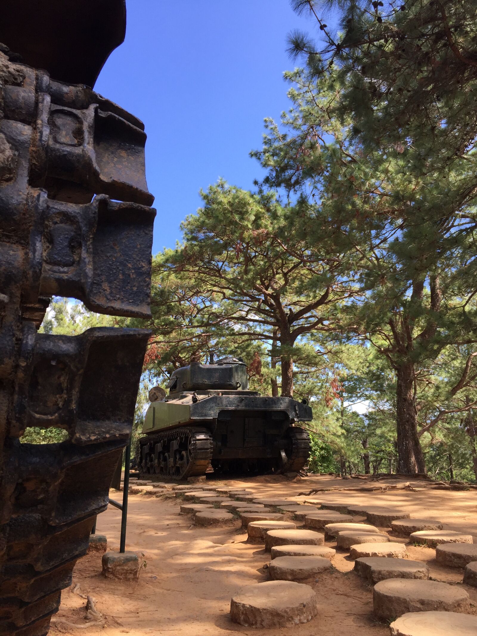 Apple iPhone 6 sample photo. Tank, world war, war photography
