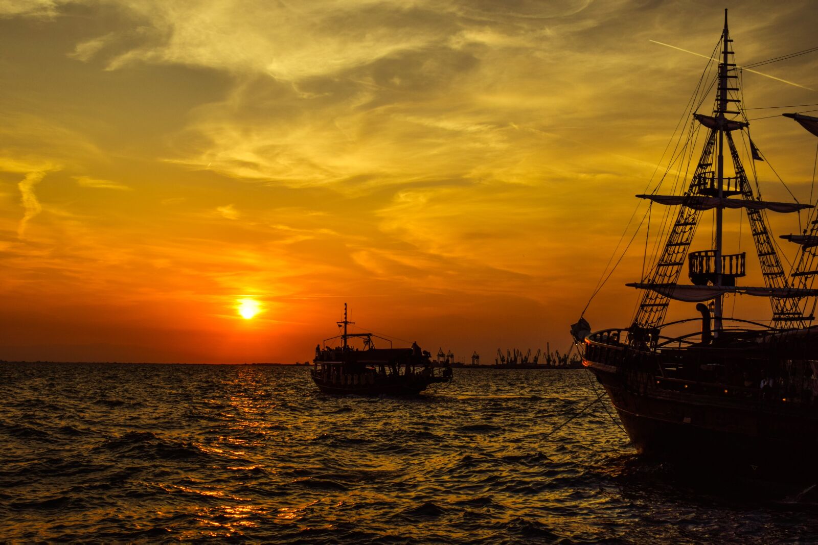 Nikon D3300 sample photo. Sunset, port, ship photography