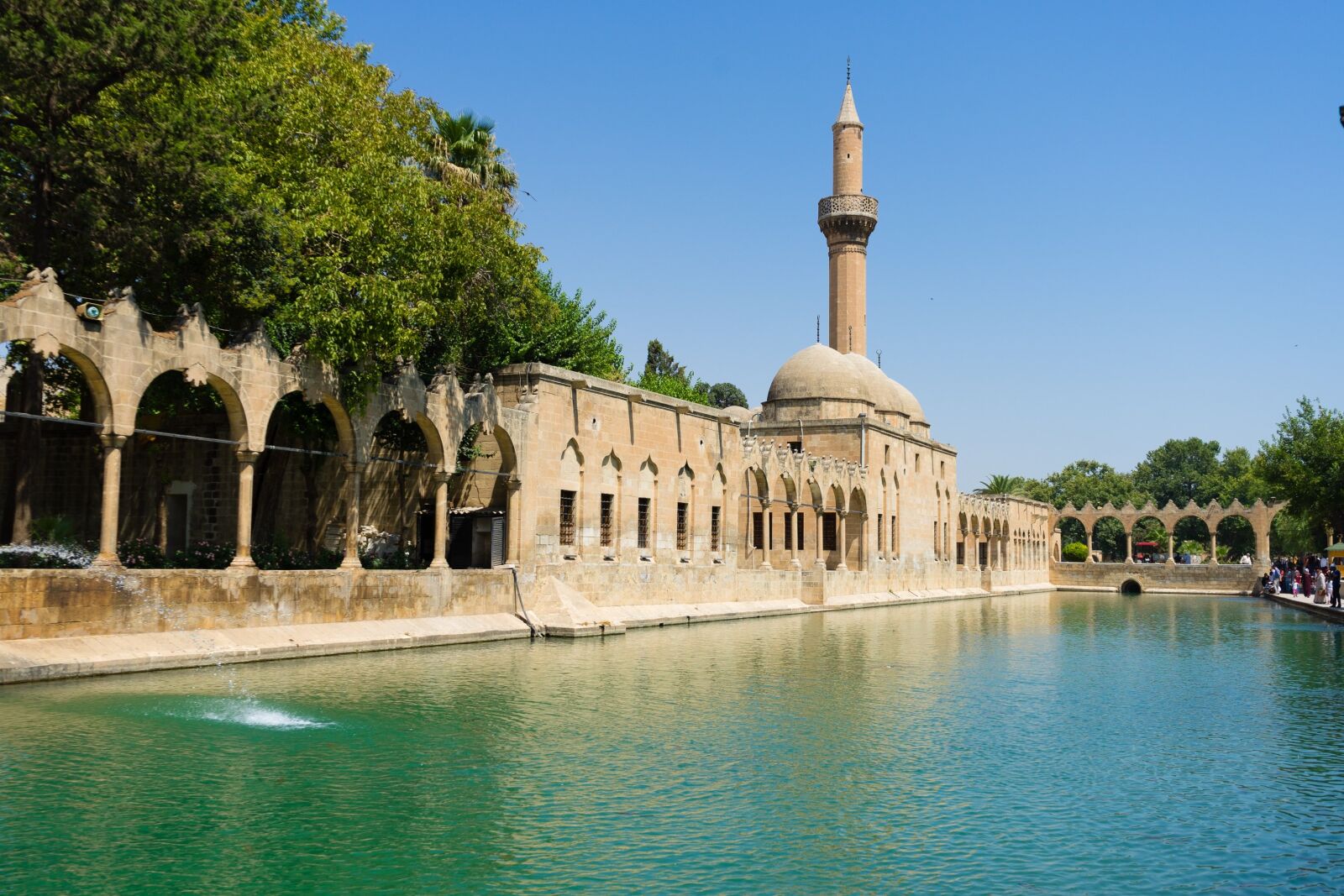 Sony a7 II + Sony FE 28-70mm F3.5-5.6 OSS sample photo. Sanliurfa, urfa, balikligöl photography