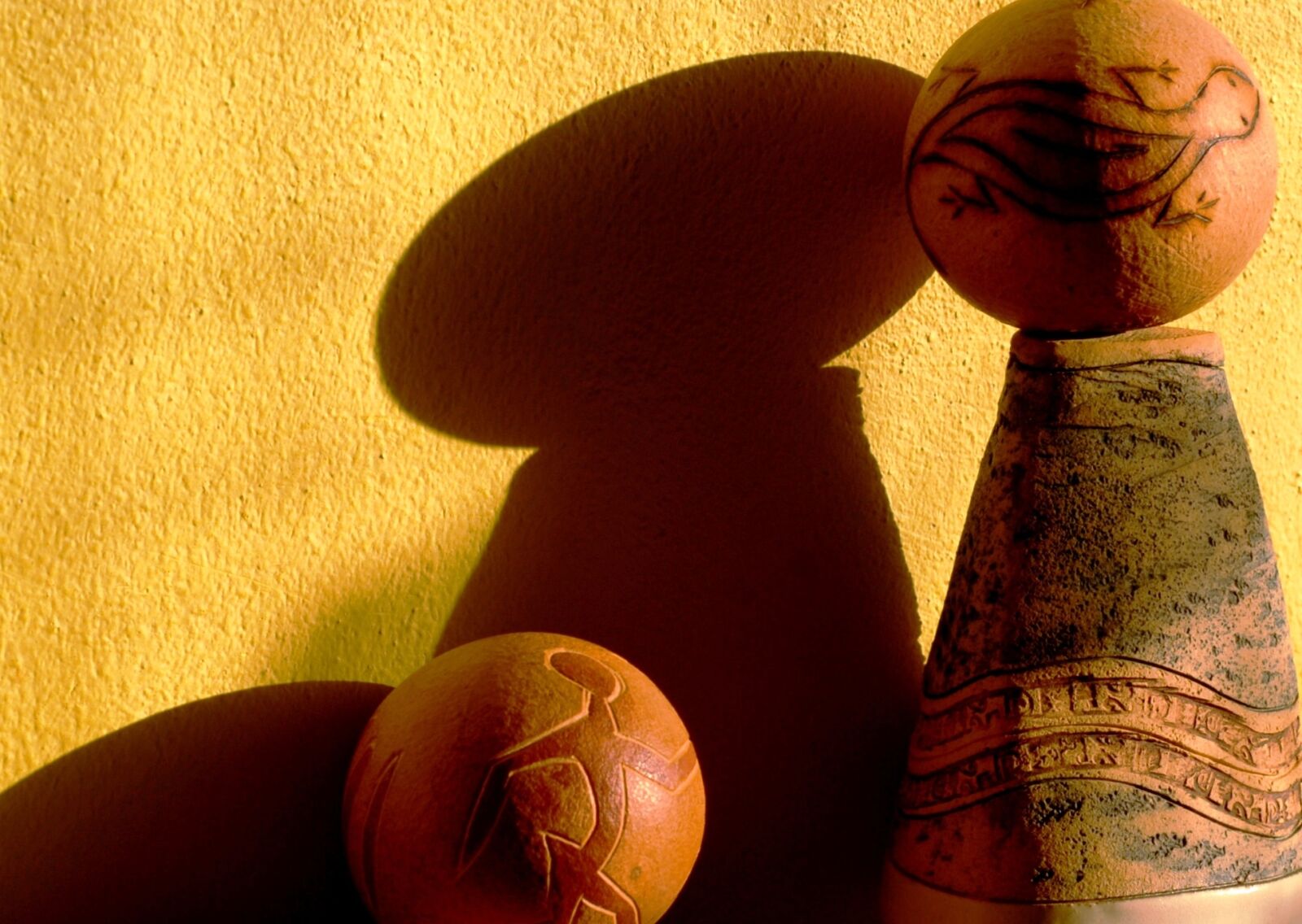 Nikon D200 sample photo. Shading, ceramics, wall photography