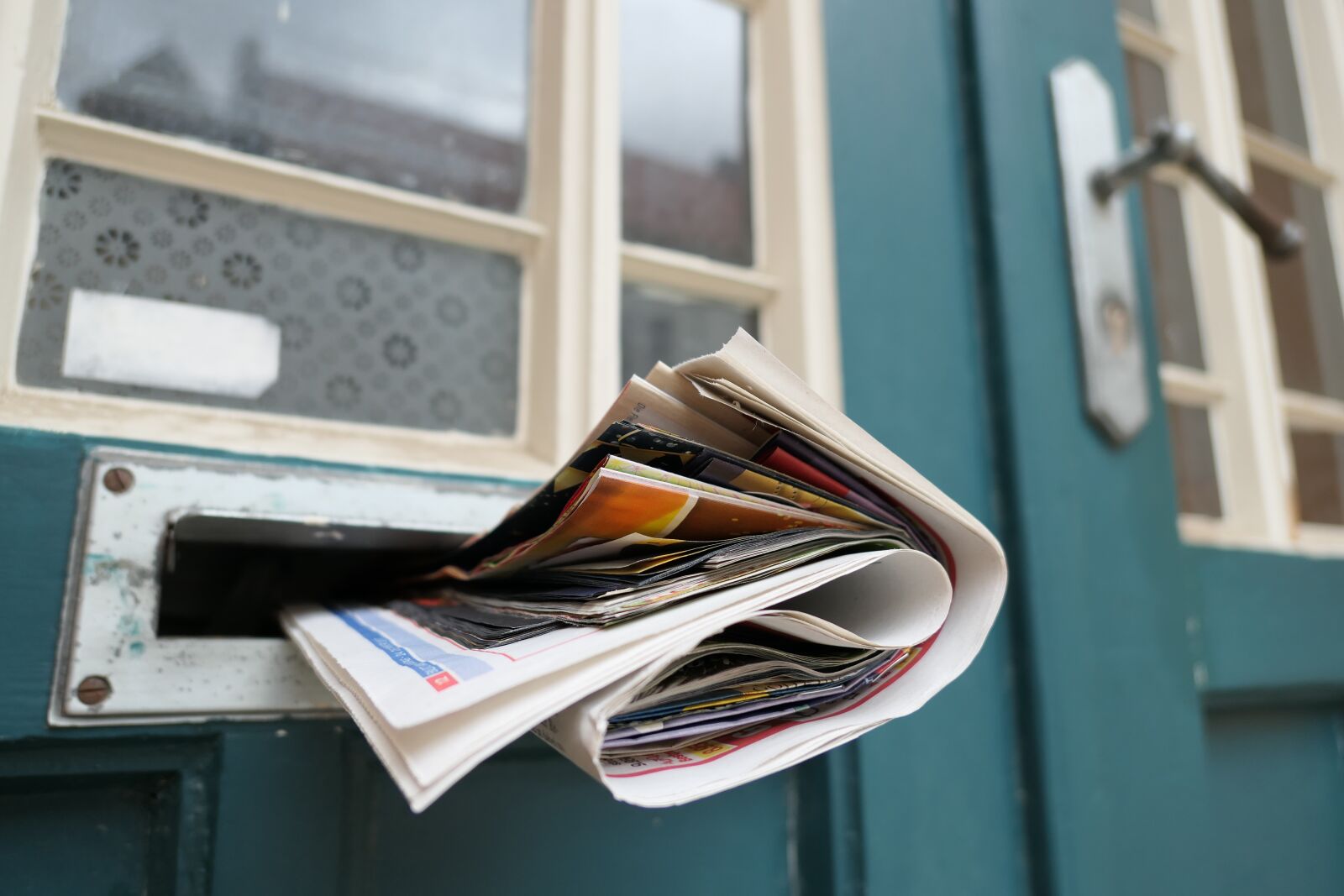 Panasonic Lumix DMC-LX10 (Lumix DMC-LX15) sample photo. Newspaper, post, mailbox photography