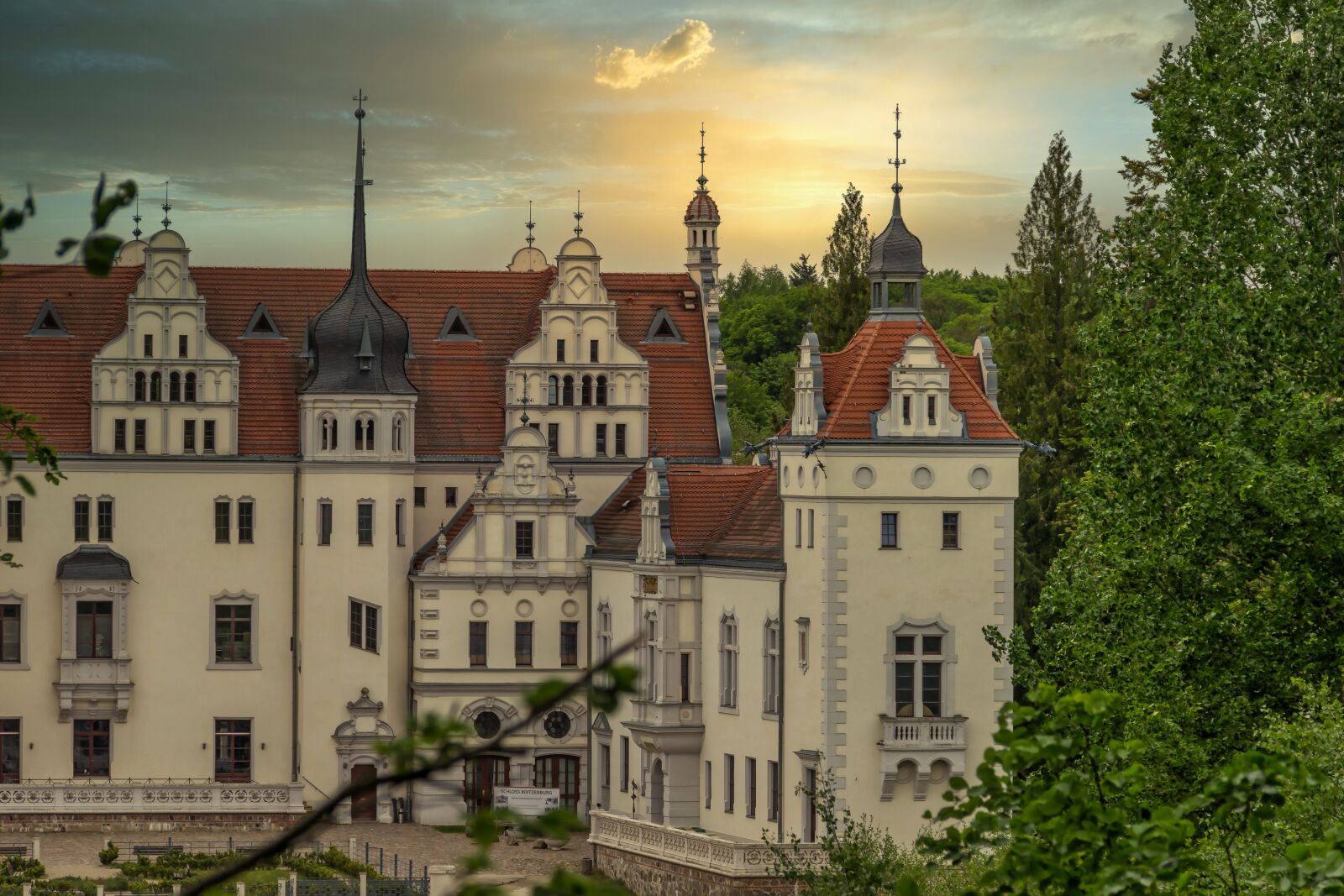 Canon EF-S 18-135mm F3.5-5.6 IS sample photo. Castle, boitzenburg, uckermark photography
