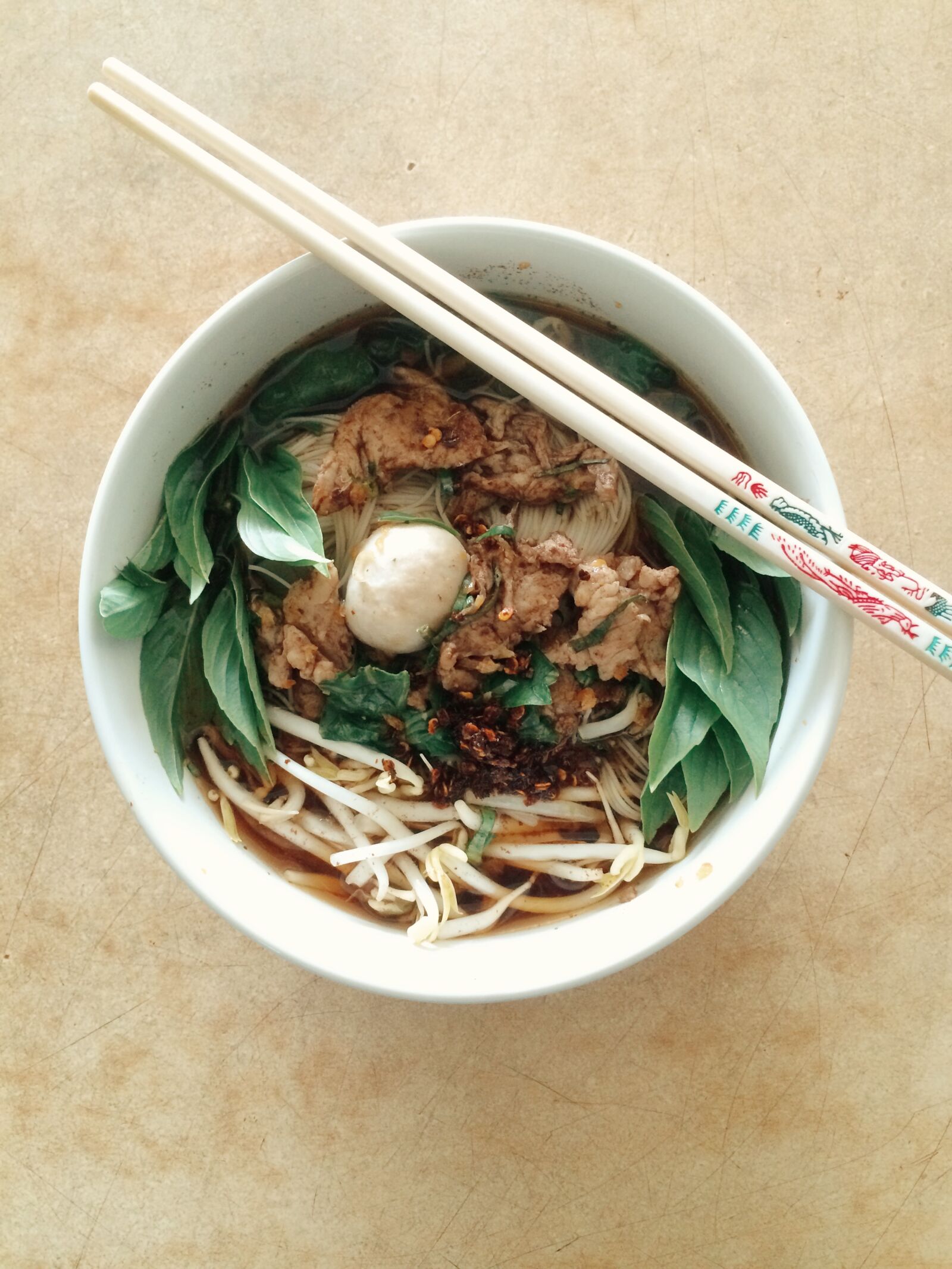iPhone 5s back camera 4.15mm f/2.2 sample photo. Food, guaytewrua, noodles, thai photography