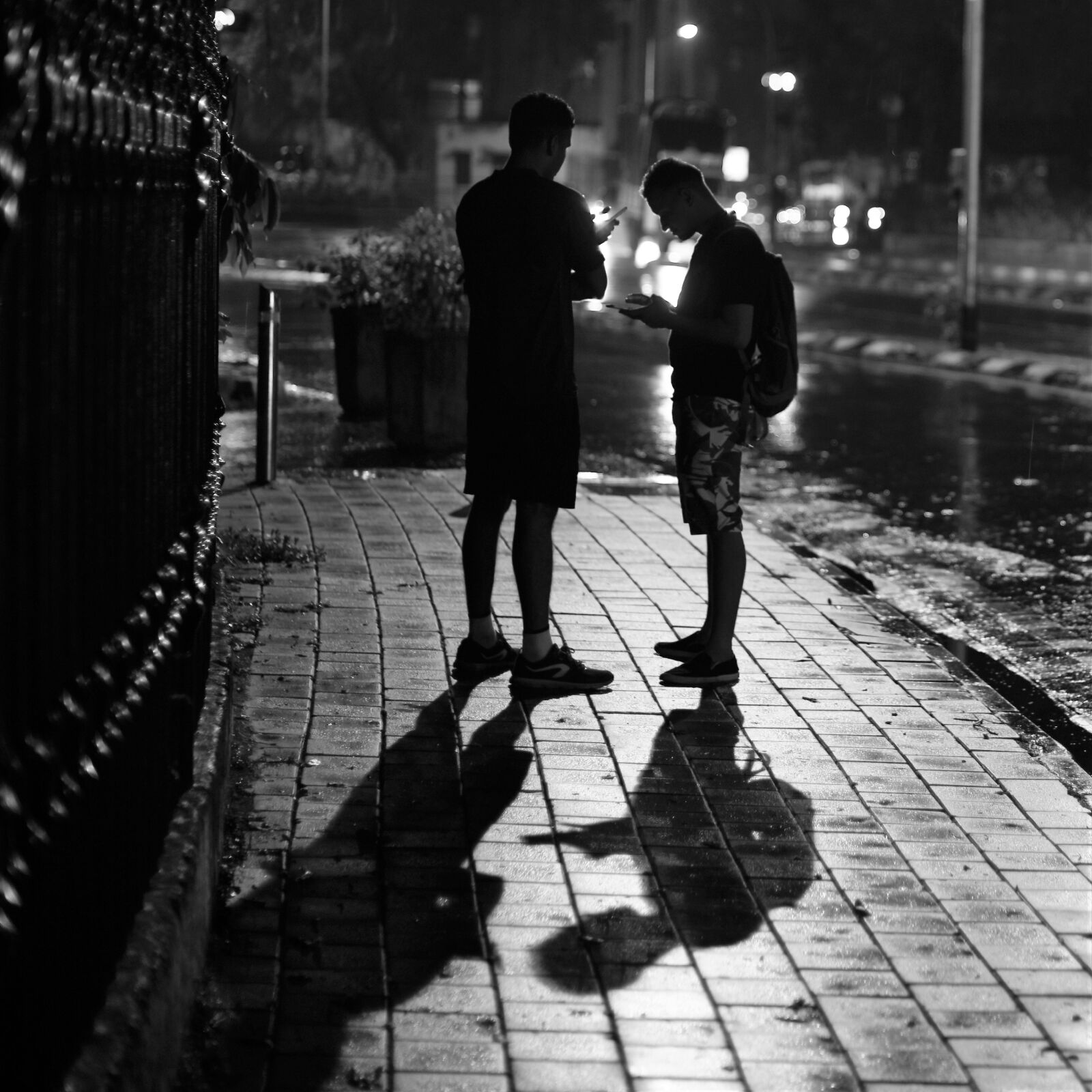Nikon D850 sample photo. People, street, monochrome photography
