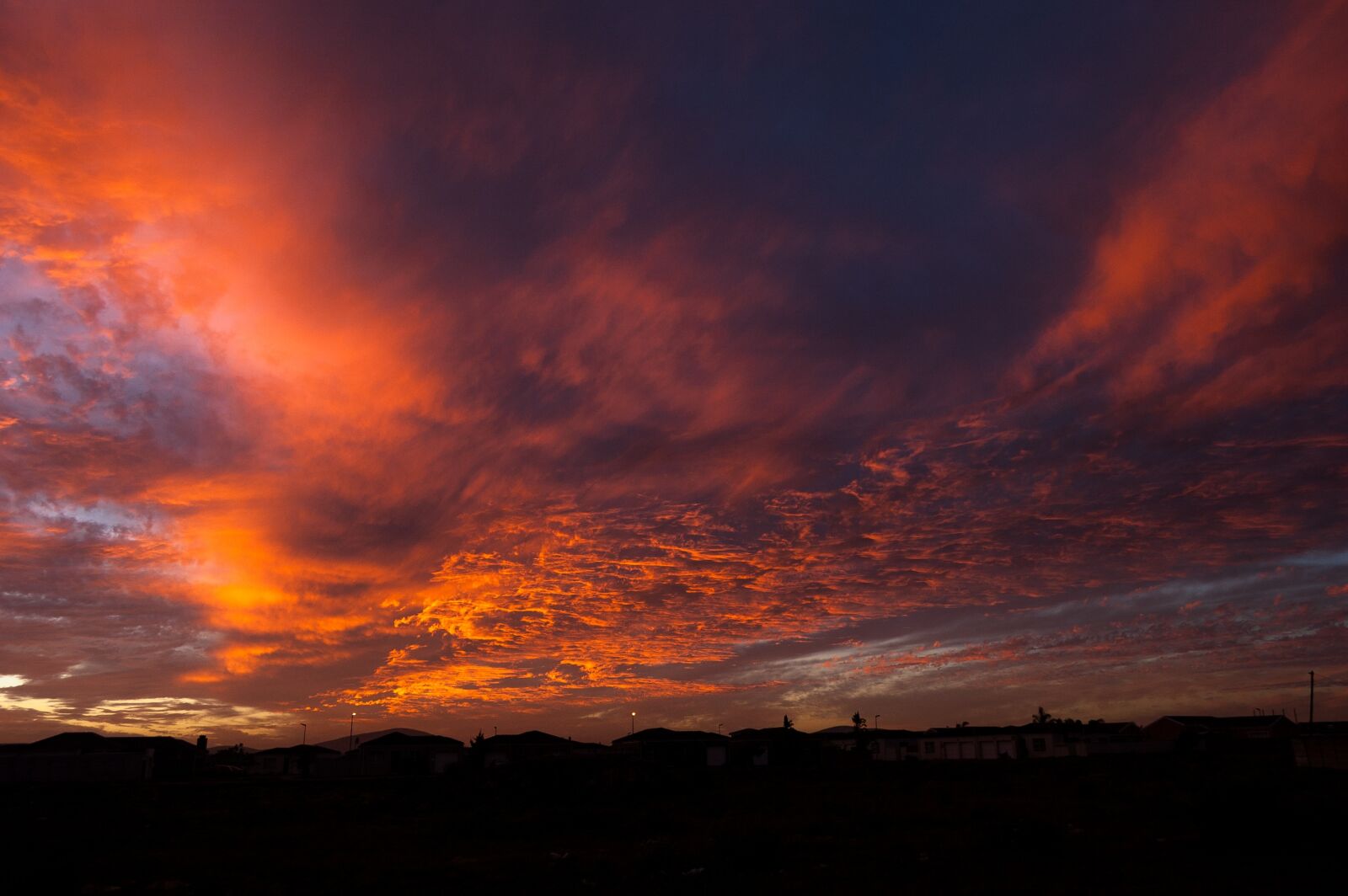 Nikon D40 sample photo. Sunset, sunset skies, clouds photography