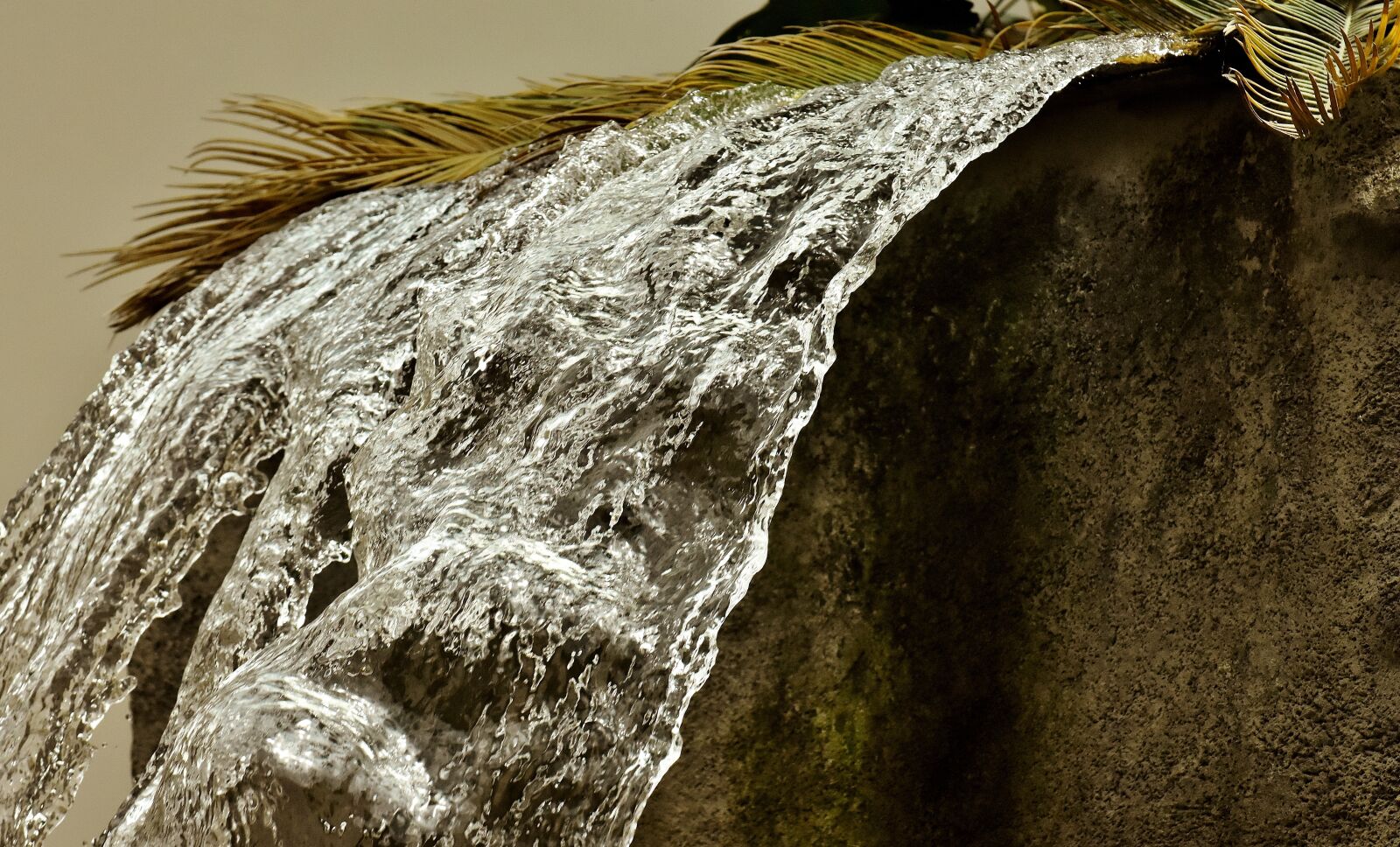 Nikon D7200 sample photo. Fountain, water, flow photography