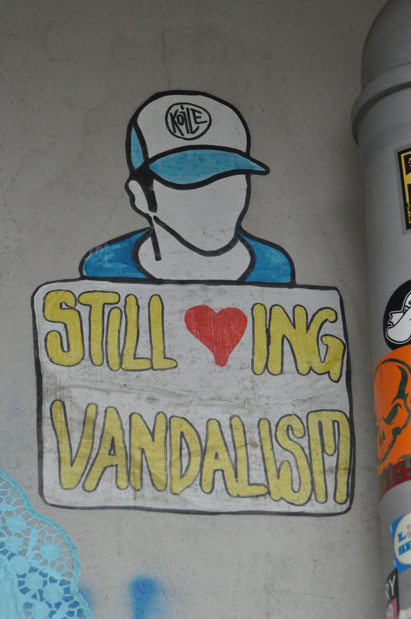 Nikon D5000 sample photo. Street art, graffiti, facade photography