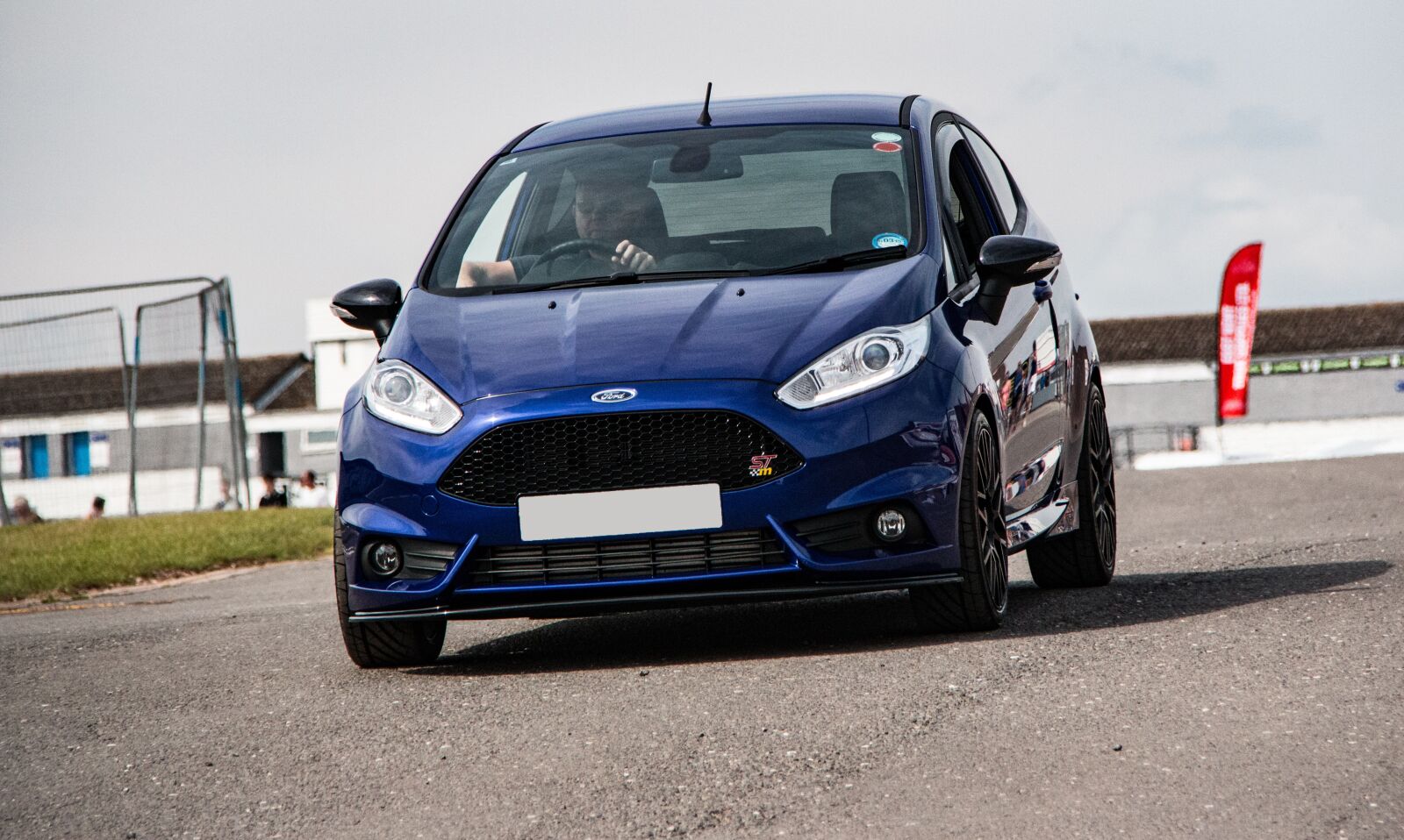 Canon EF-S 18-200mm F3.5-5.6 IS sample photo. Ford fiesta st, ford photography