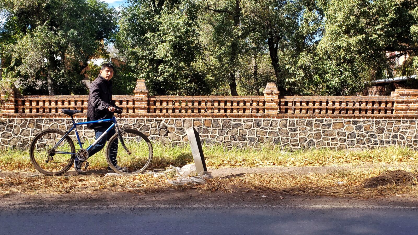 Samsung Galaxy S9+ sample photo. Bicycle, man, bike photography