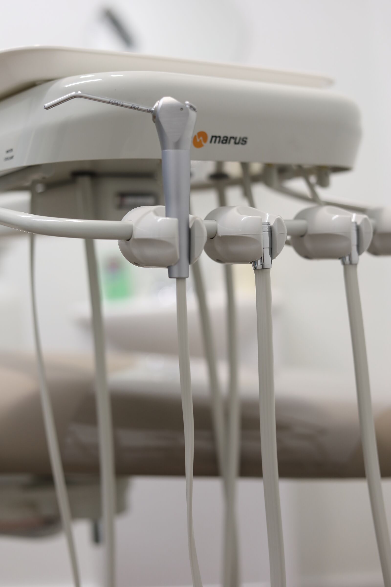 Canon EOS 5D Mark IV sample photo. Medical, dental, furniture photography
