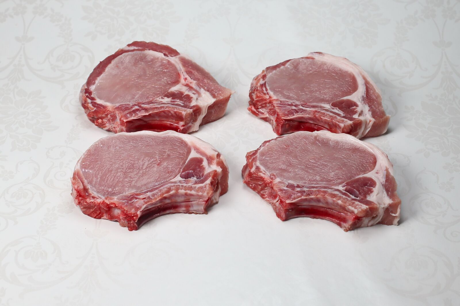 Canon EOS-1D X + Canon EF 50mm F1.4 USM sample photo. Pork, pork chops, cutlet photography