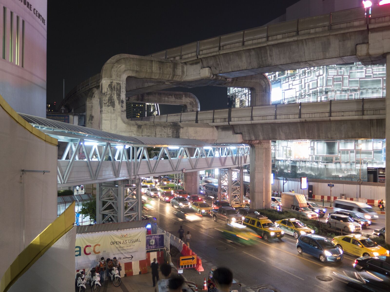 Canon PowerShot G16 sample photo. Bangkok, skytrain, light photography