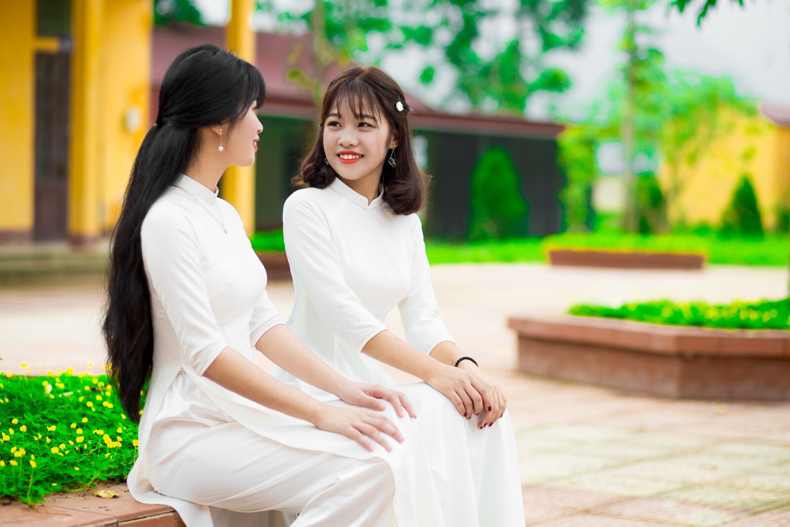Canon EF 85mm F1.8 USM sample photo. Schoolgirl, student, long dress photography
