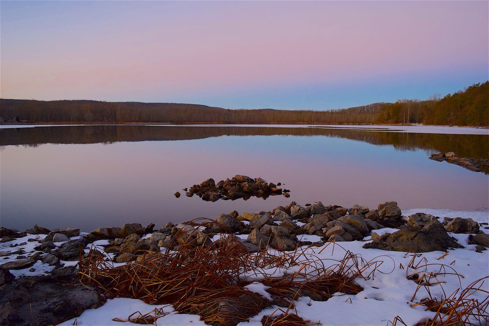 Nikon D3300 sample photo. Lake, sunset, rock photography