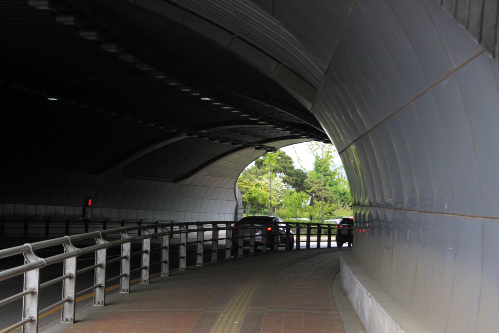Canon EOS 50D sample photo. Tunnel, in the dark photography