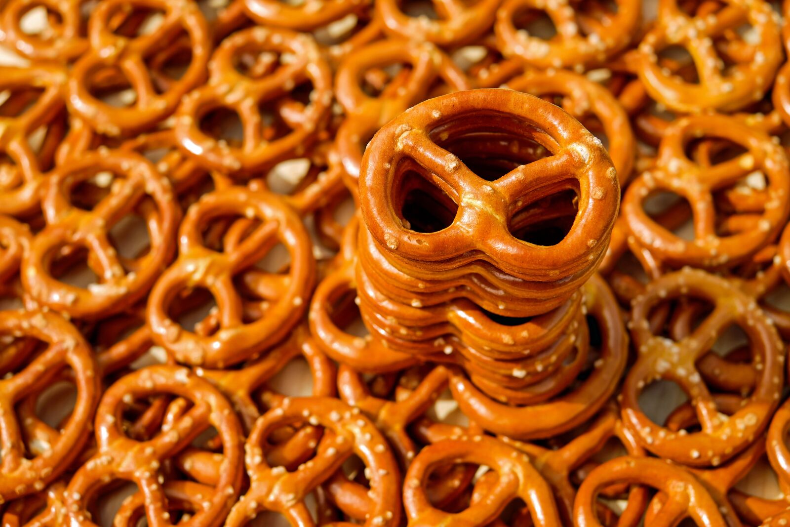 Fujifilm X-T10 + Fujifilm XF 35mm F1.4 R sample photo. Pretzel, baked goods, pretzels photography