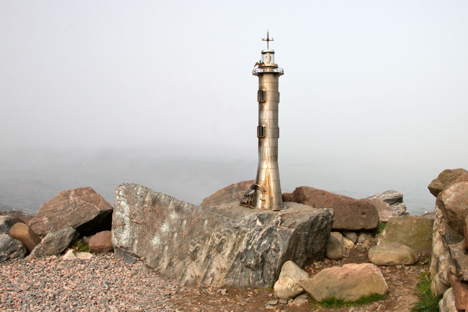Canon EOS 70D sample photo. Lighthouse, stone, cliff photography