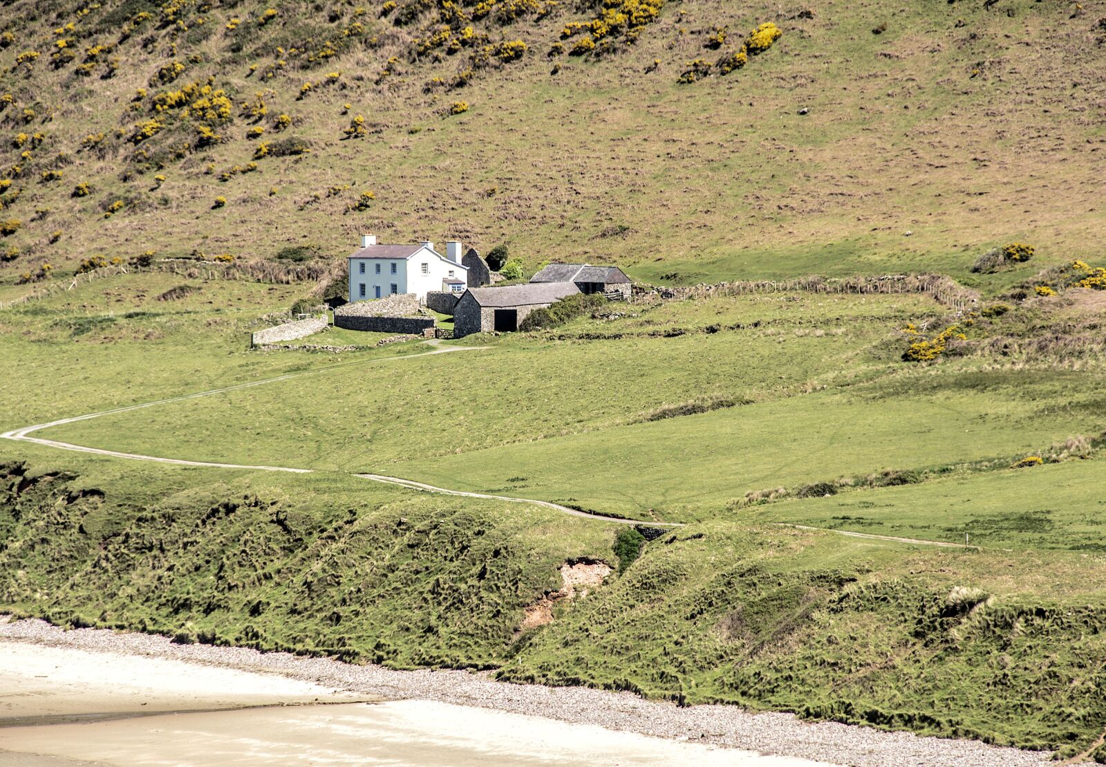 Nikon D5200 sample photo. Seashore, cottage, remote photography
