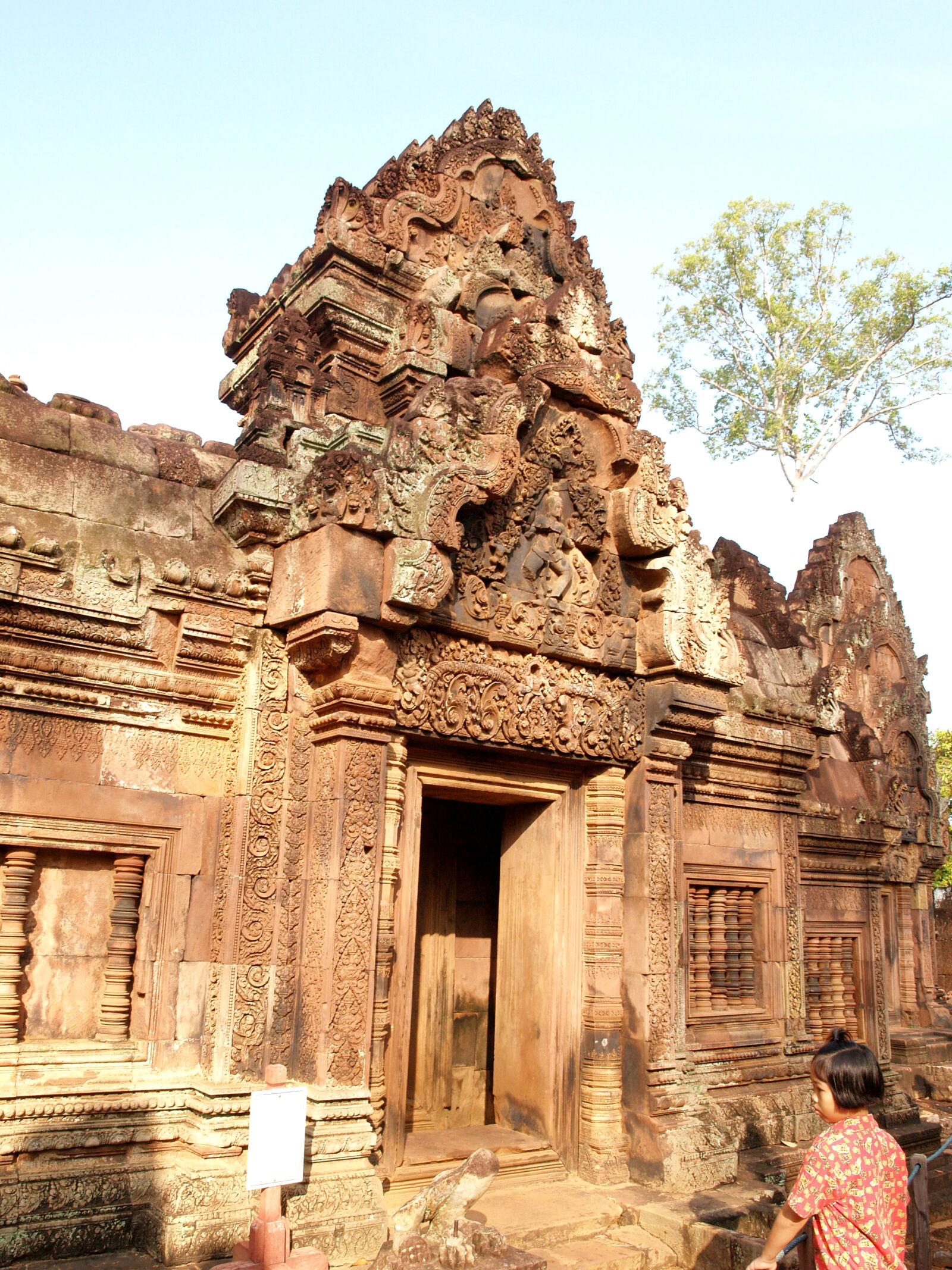 Olympus E-300 (EVOLT E-300) sample photo. Ancient, angkor, antique, archaeology photography