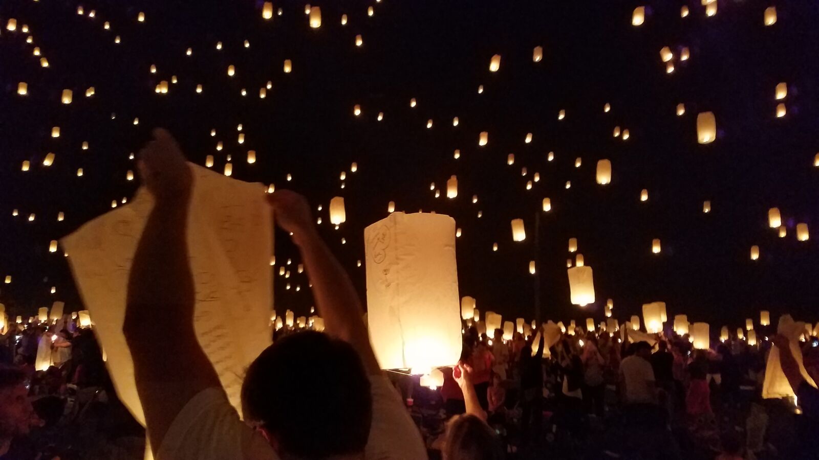Samsung Galaxy S7 sample photo. Lantern, festival photography