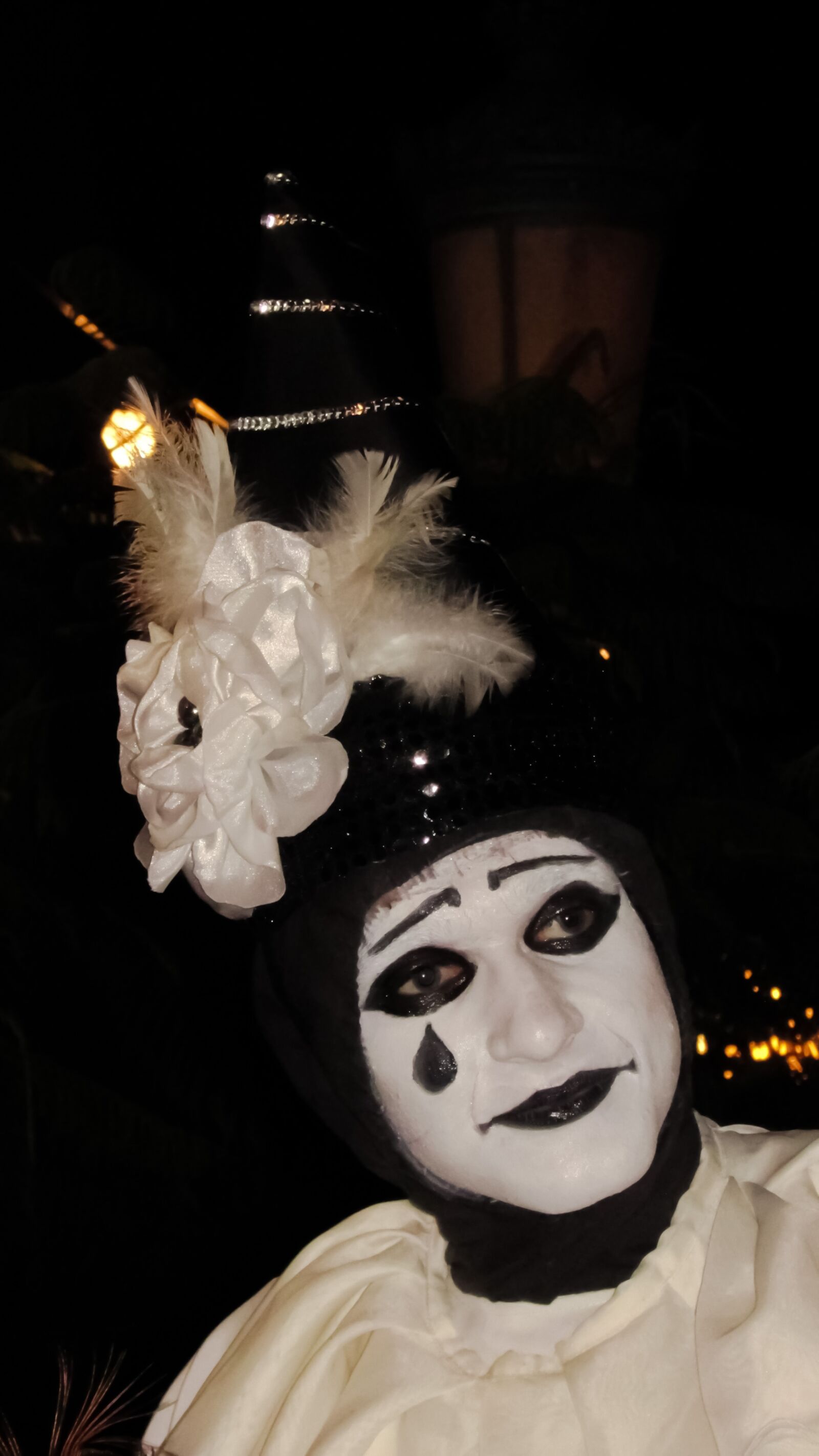 Canon PowerShot SX400 IS sample photo. Mask, make up, street photography