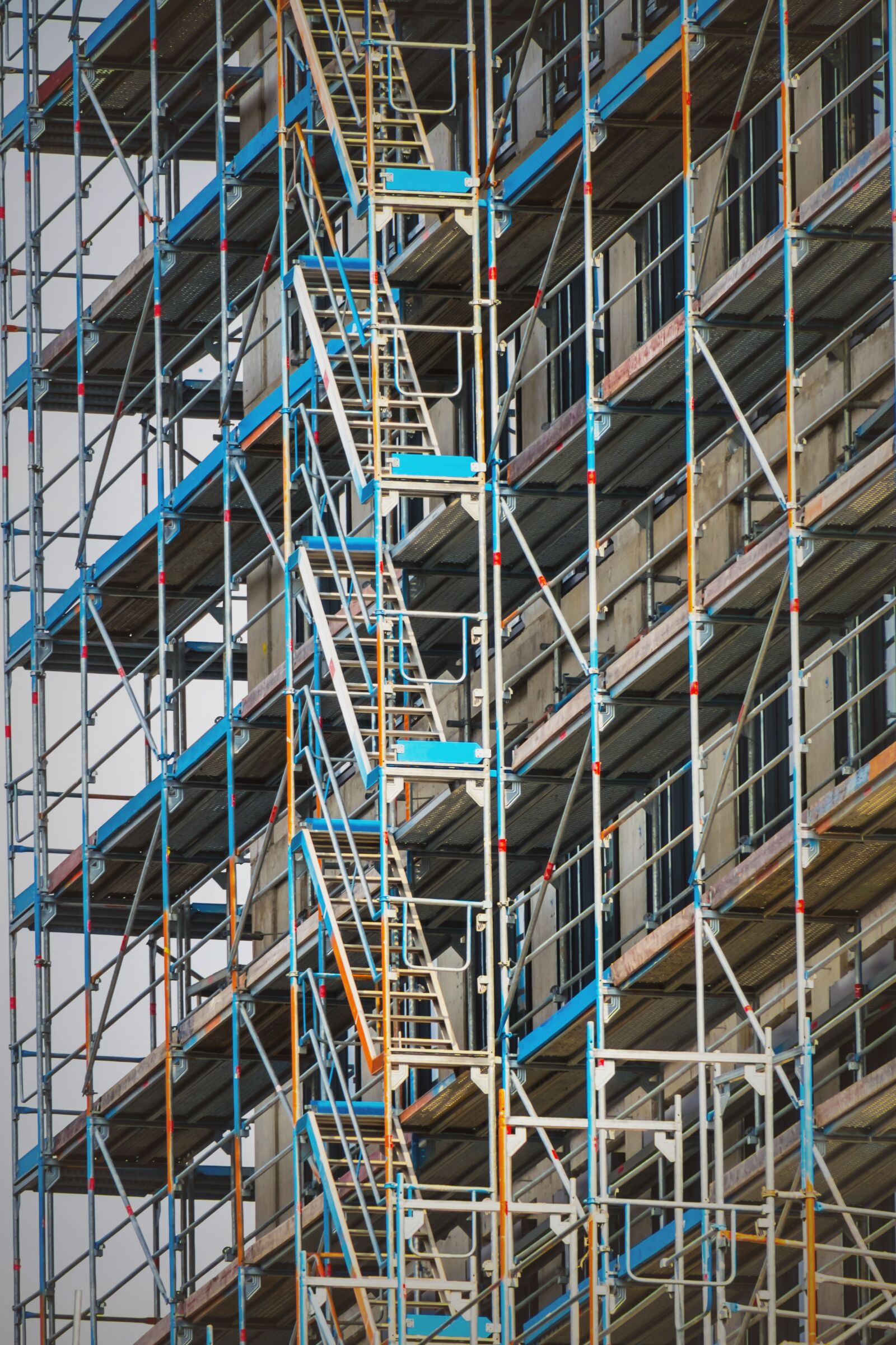 Canon PowerShot G3 X sample photo. Scaffolding, site, scaffold photography