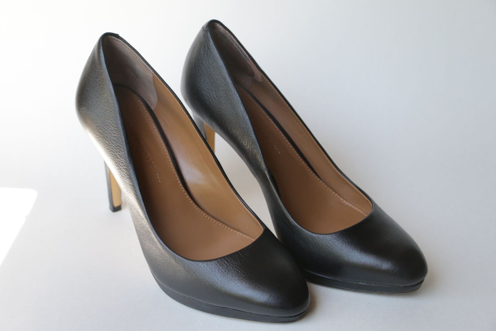 Canon EOS 70D sample photo. Pumps, high heels, shoes photography