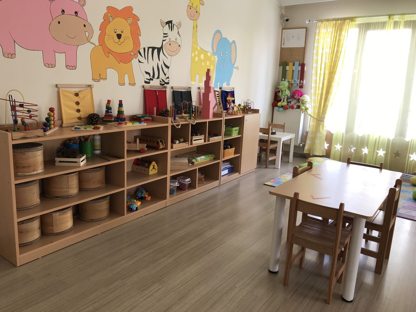 iPhone 7 back camera 3.99mm f/1.8 sample photo. Kindergarten, school, child photography