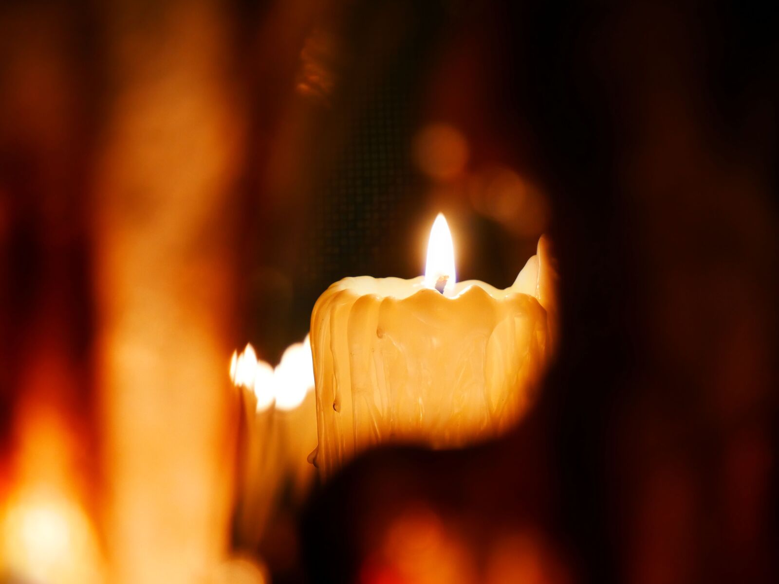Panasonic Lumix DMC-G85 (Lumix DMC-G80) sample photo. Candle, fire, flame photography