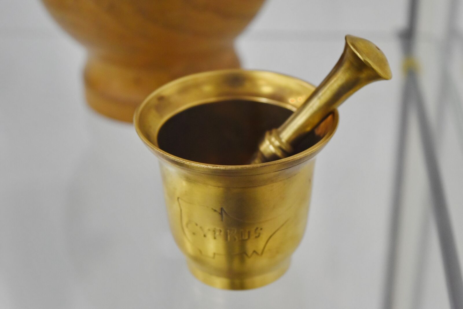Nikon D5500 sample photo. Antique, antiquity, gold, mortar photography